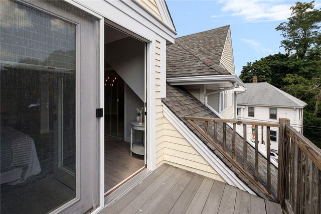 47 King Street 3, East Greenwich, RI 02818