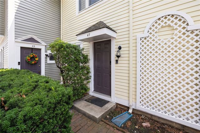 47 King Street 3, East Greenwich, RI 02818