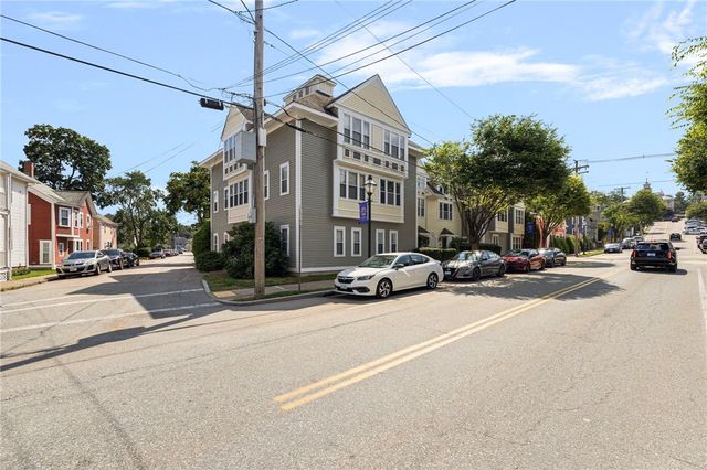 47 King Street 3, East Greenwich, RI 02818