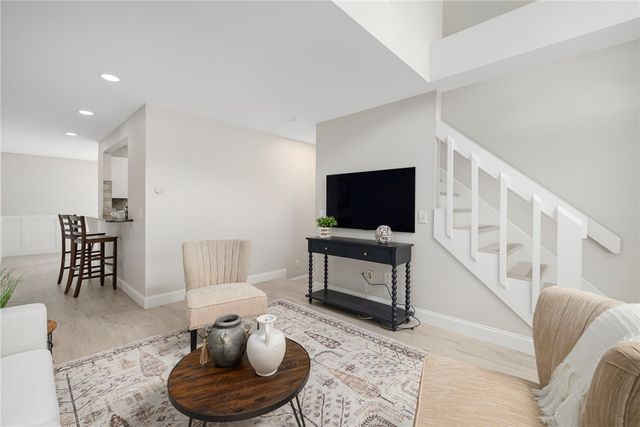 47 King Street 3, East Greenwich, RI 02818