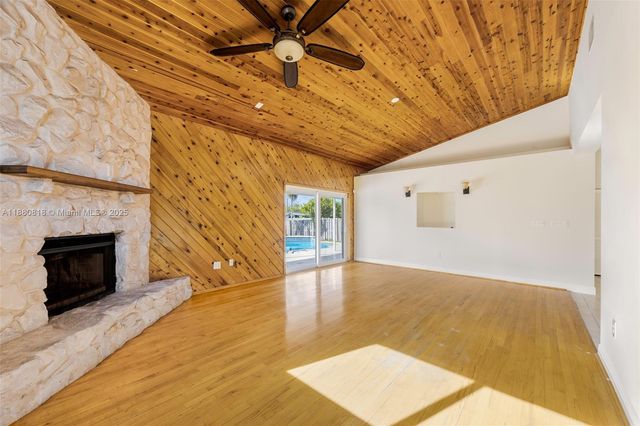 408 SE 6th St, Dania Beach, FL 33004