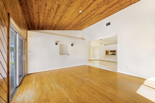 408 SE 6th St, Dania Beach, FL 33004