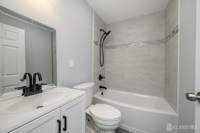 270 Alpine Way, Old Bridge, NJ 08879