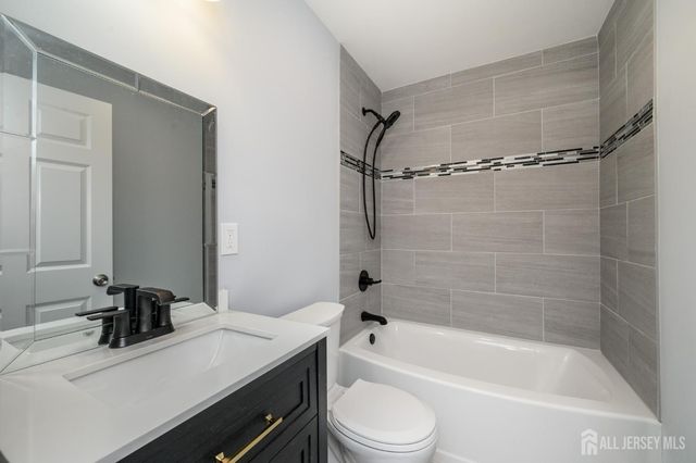 270 Alpine Way, Old Bridge, NJ 08879