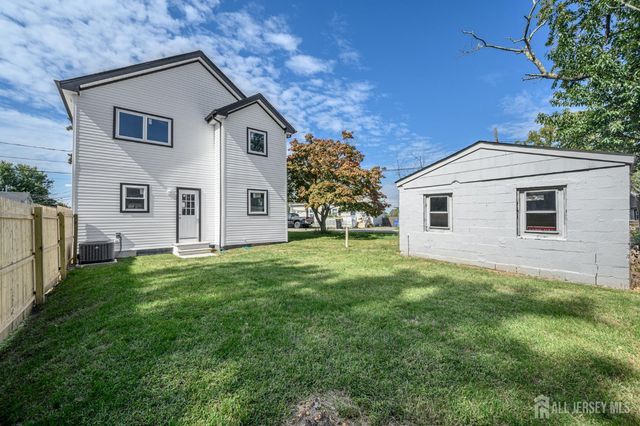 270 Alpine Way, Old Bridge, NJ 08879