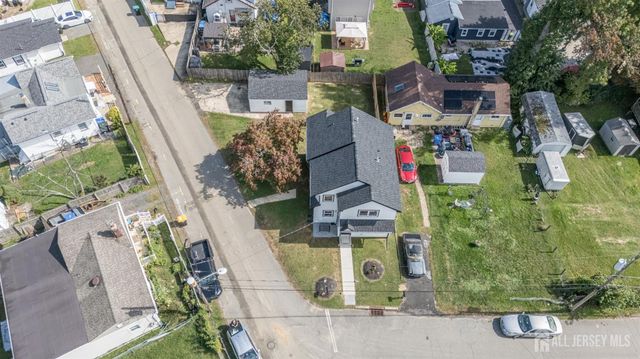 270 Alpine Way, Old Bridge, NJ 08879