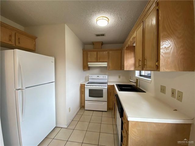 2132 W Iris Avenue 3, Mcallen, TX 78501