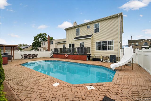 3341 Colony Drive, Baldwin Harbor, NY 11510