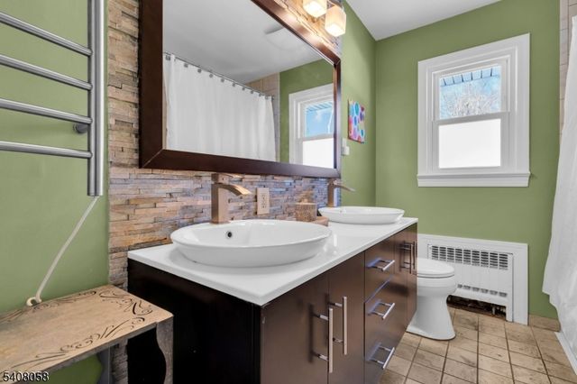 245 Leeham Ave, Bridgewater Twp., NJ 08807