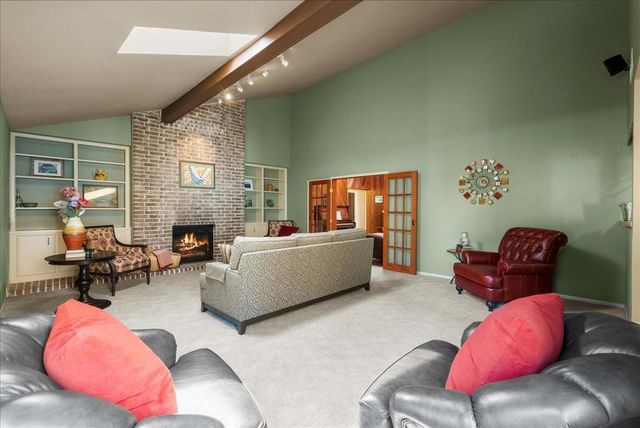 2119 Willow Dell Drive, Seabrook, TX 77586