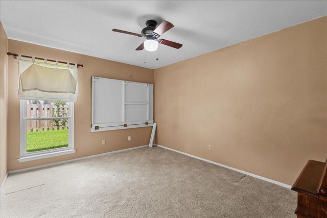 2119 Willow Dell Drive, Seabrook, TX 77586