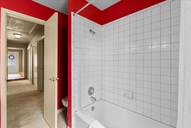 2119 Willow Dell Drive, Seabrook, TX 77586