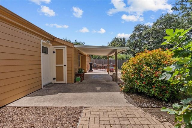 2119 Willow Dell Drive, Seabrook, TX 77586