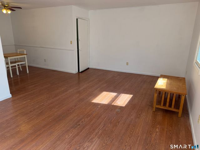 335 Glendale Avenue G11, Bridgeport, CT 06606
