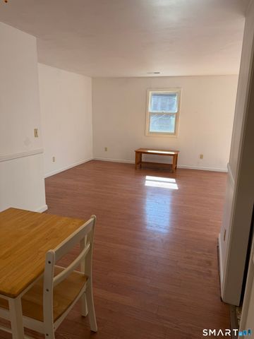 335 Glendale Avenue G11, Bridgeport, CT 06606