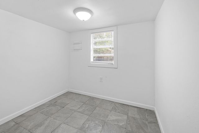 324 Dixie Street, Crestview, FL 32536