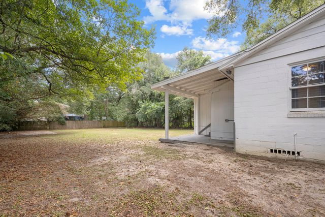 324 Dixie Street, Crestview, FL 32536