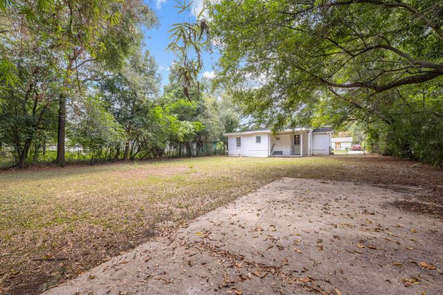 324 Dixie Street, Crestview, FL 32536