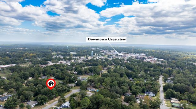 324 Dixie Street, Crestview, FL 32536