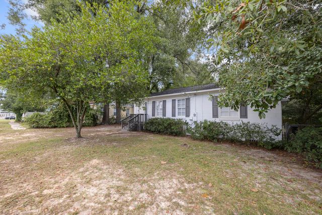 324 Dixie Street, Crestview, FL 32536