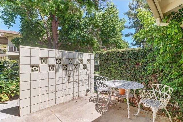 30 Calle Aragon E, Laguna Woods, CA 92637