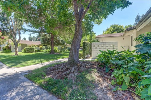 30 Calle Aragon E, Laguna Woods, CA 92637