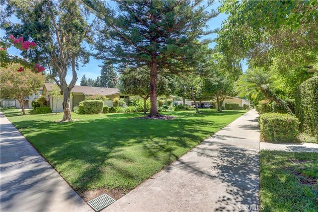 30 Calle Aragon E, Laguna Woods, CA 92637