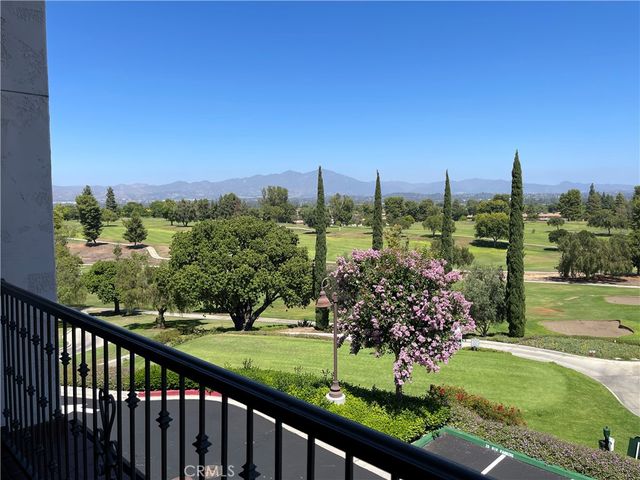 30 Calle Aragon E, Laguna Woods, CA 92637