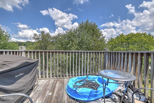 1620 Highpoint Avenue, Kingsport, TN 37665