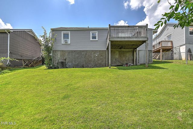 1620 Highpoint Avenue, Kingsport, TN 37665