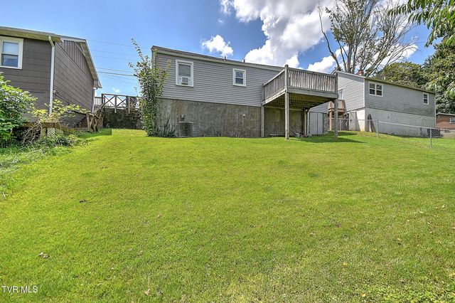 1620 Highpoint Avenue, Kingsport, TN 37665