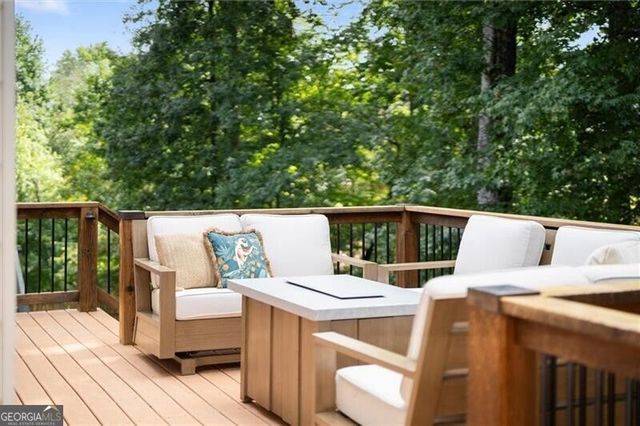505 W Magnolia Circle, Johns Creek, GA 30005