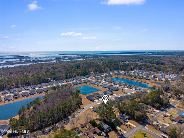 9152 Island Shore Avenue, Calabash, NC 28467