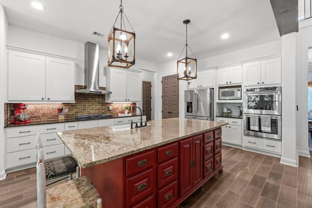248 Fire Sky Road, Huntsville, TX 77340