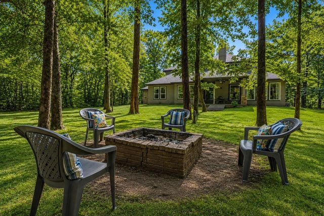 248 Fire Sky Road, Huntsville, TX 77340