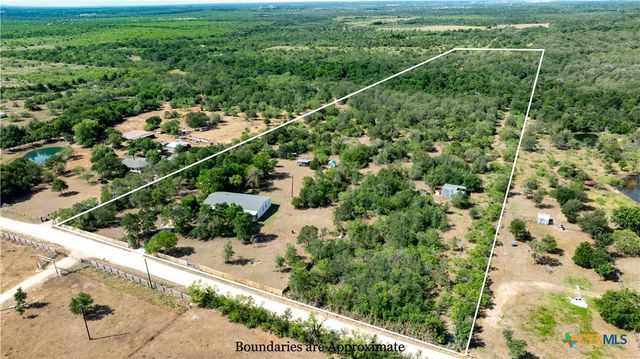 1400 Seminole Trail, Dale, TX 78616