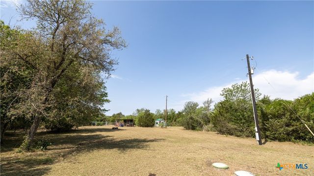 1400 Seminole Trail, Dale, TX 78616