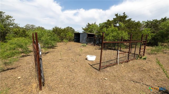 1400 Seminole Trail, Dale, TX 78616