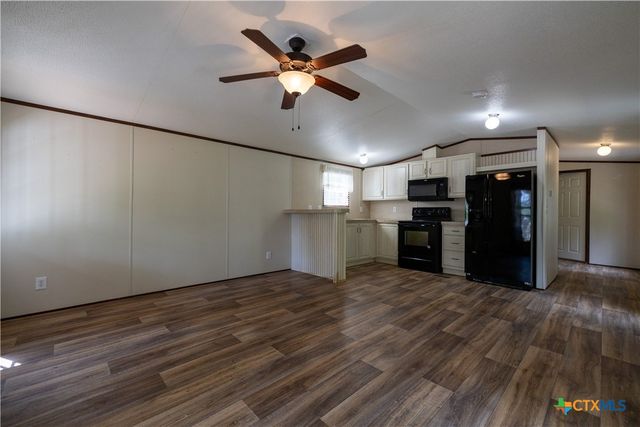 1400 Seminole Trail, Dale, TX 78616