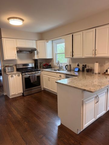 1332 Culpepper Drive, Naperville, IL 60540