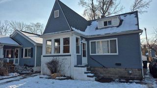 1419 Fox Street Upper, Fenton, MI 48220