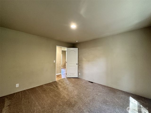 21 E Eastlake Dr, Shelton, WA 98584