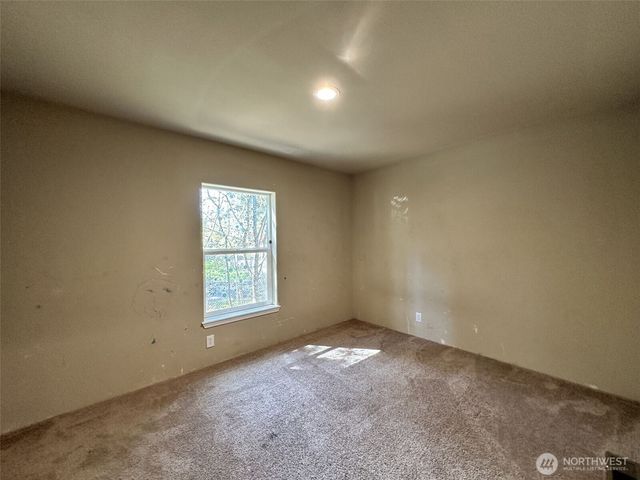 21 E Eastlake Dr, Shelton, WA 98584