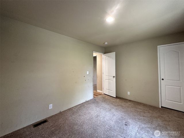 21 E Eastlake Dr, Shelton, WA 98584
