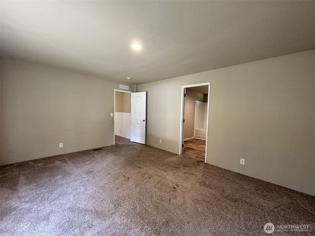 21 E Eastlake Dr, Shelton, WA 98584
