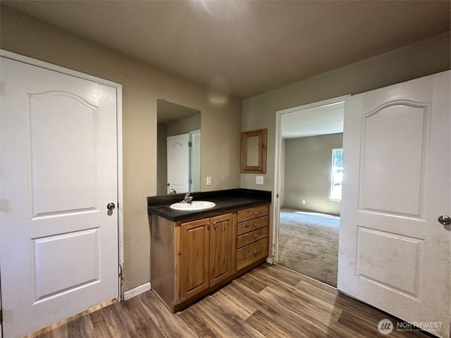 21 E Eastlake Dr, Shelton, WA 98584
