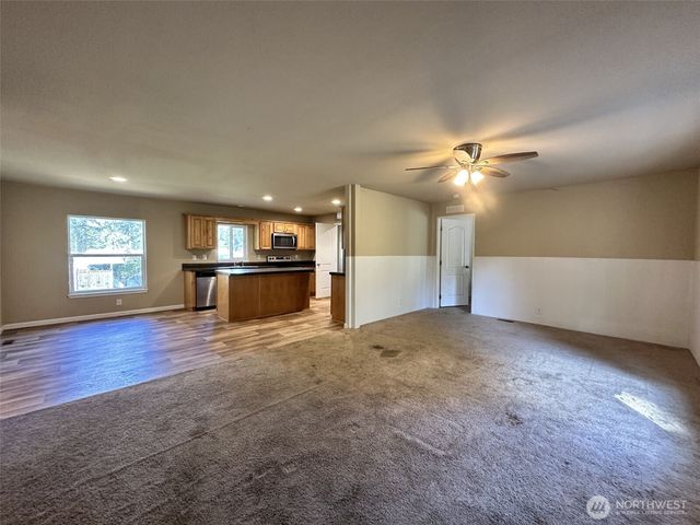 21 E Eastlake Dr, Shelton, WA 98584