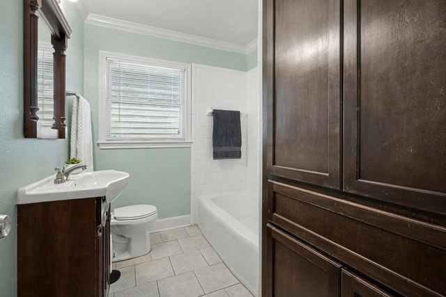 130 San Fernando Drive, Galveston, TX 77550