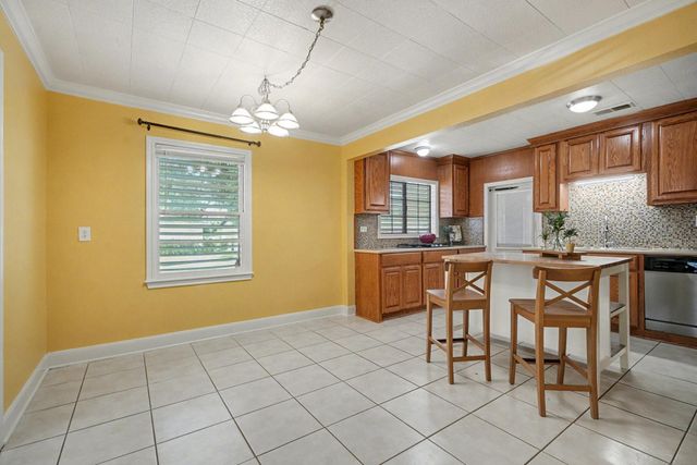 130 San Fernando Drive, Galveston, TX 77550