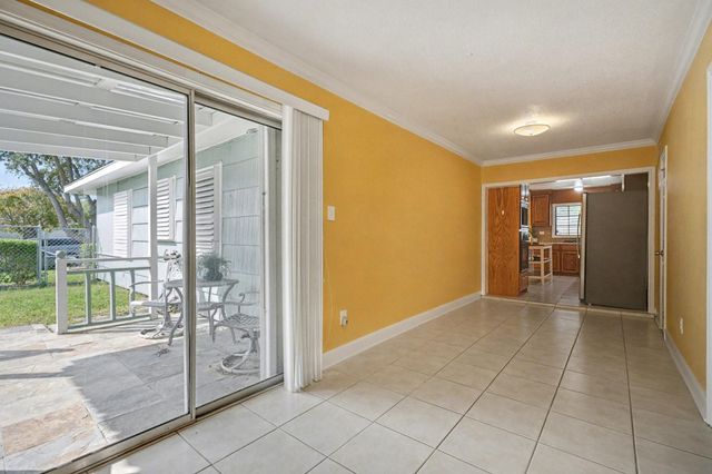 130 San Fernando Drive, Galveston, TX 77550